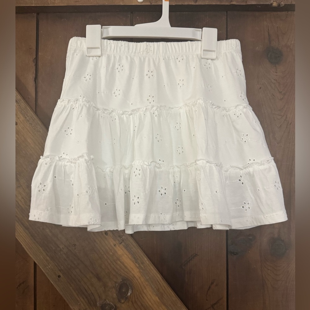 4/$12 Cat & Jack White Eyelet Skort for Kids - Picture 3 of 5